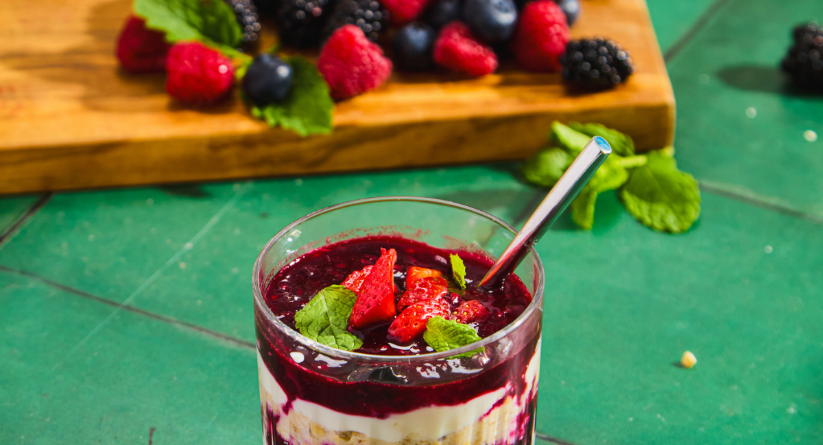Recipe: Berry Yoghurt Pots